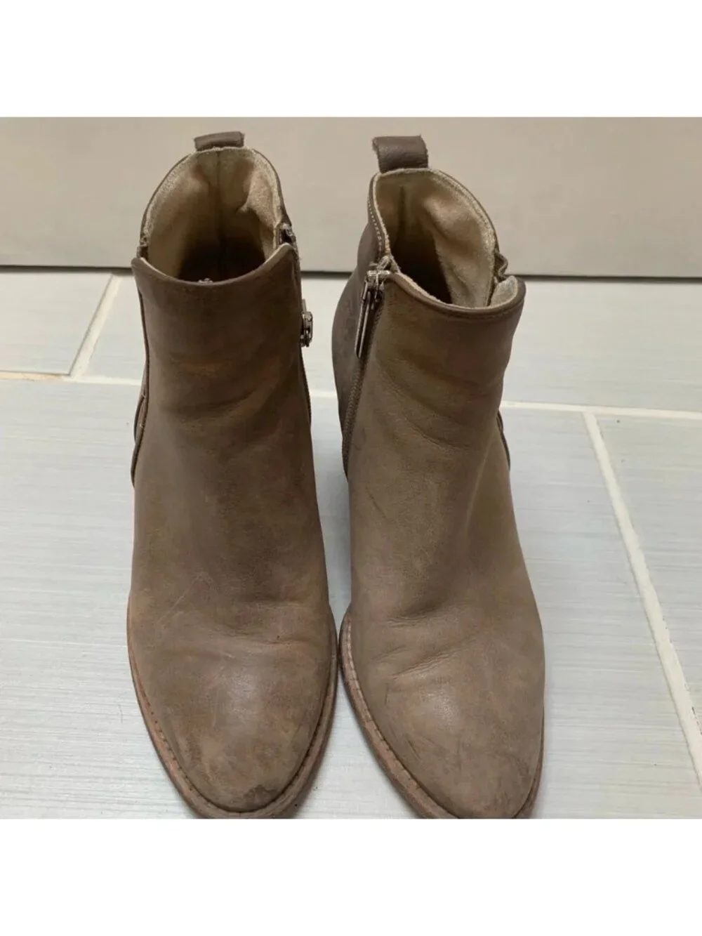 Aquatalia Leather  Tan Heeled Ankle Booties 6.5